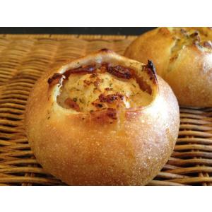 【ポテトサラダ】 ジャーマンポテト 入りの フランスパン ・ ガーリックバター がポイント！