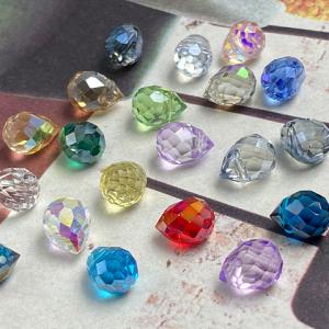 ガラス ビーズ 雫 しずく 涙 ドロップ オーロラ加工 多面カット ビーズ細工 横穴 キラキラ サンキャッチャー アクセサリーパーツ 約10×8mm 10個 beads1178 2608