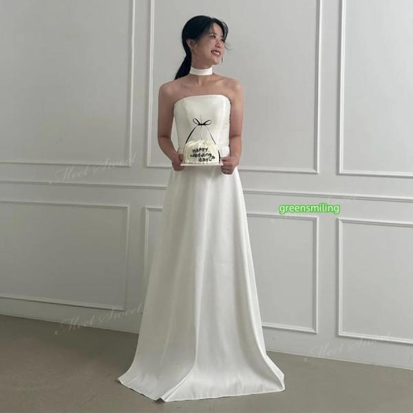 ウェディングドレス ホワイト ブラック ベアトップ サテン Aライン 二次会 結婚式 披露宴 前撮り...
