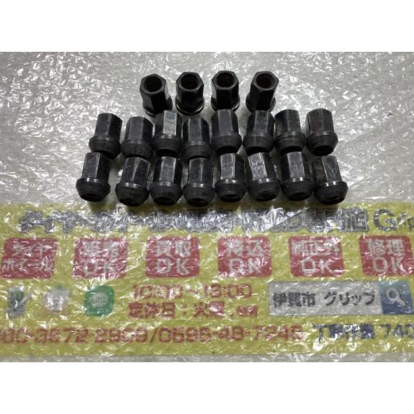 20個　レーシングナッット　貫通　17HEX　P1.5　Ｍ12　全長30　ブラック　黒