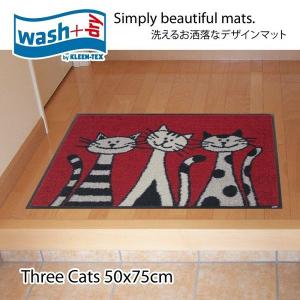 洗える玄関マット 3匹のネコ ねこ 猫 Seal限定商品 アニマル柄 おしゃれ インテリアマット 洗濯可 赤 丸洗い