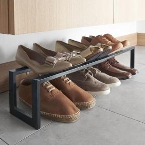 伸縮シューズラック1段 ライン ブラック 黒 玄関収納 下駄箱 靴置き シンプル おしゃれ スタイリッシュ インテリア