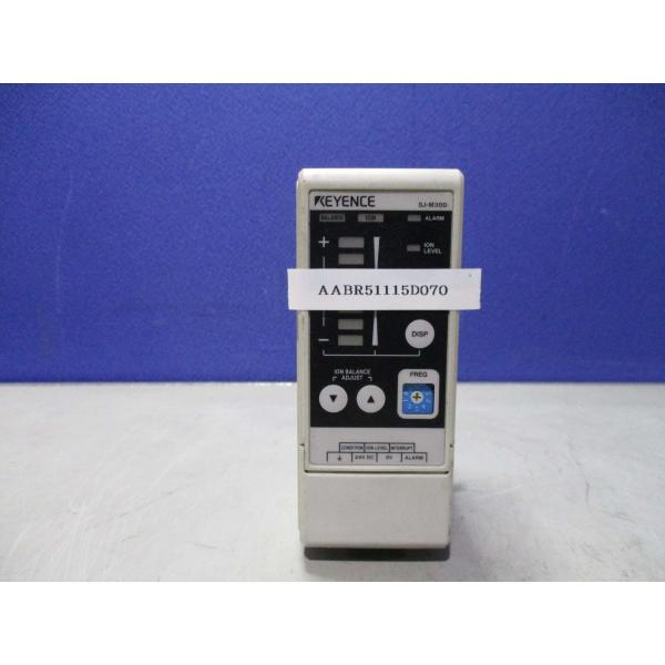 中古 KEYENCE SJ-M300 イオナイザー 静電気除去装置 (AABR51115D070)