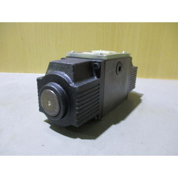 中古 NACHI CSS-G03-C5-R-D2-J10 ウエット形ソレノイドバルブ (EAQR60...