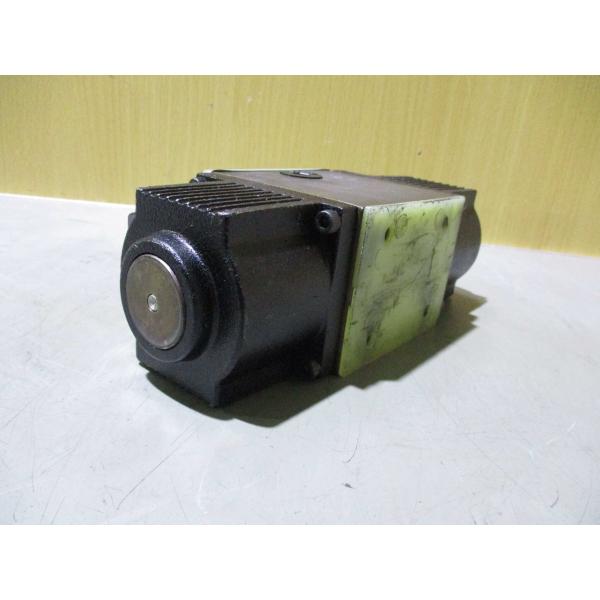 中古 NACHI CSS-G03-C5-R-D2-J10 ウエット形ソレノイドバルブ (EAQR60...