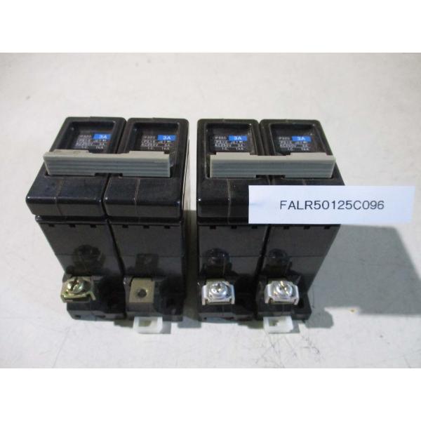 中古Fuji Electric CP32D サーキットプロテクタ CP-D形 3A 2個 送料別(F...