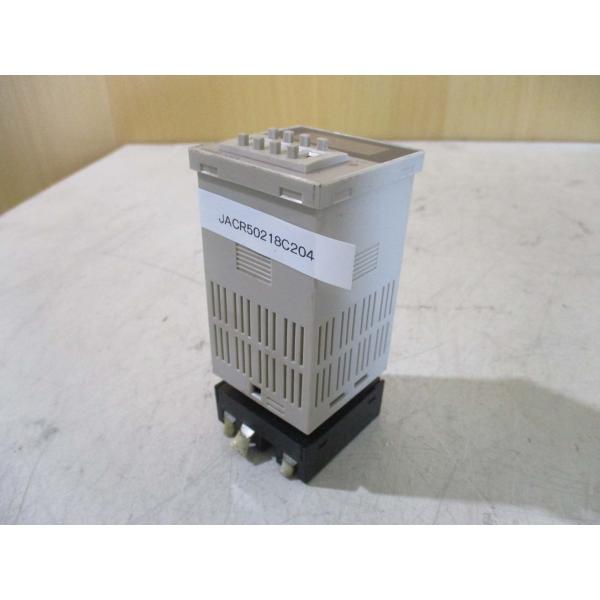 中古OMRON H5CN-XBN デジタルタイマ(JACR50218C204)