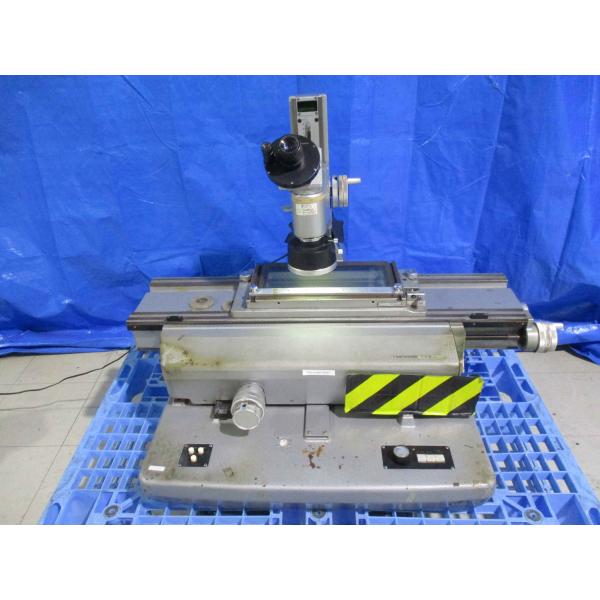 中古 TOPCON UNIVERSAL MEASURING MICROSCOPE T.U.M.200...