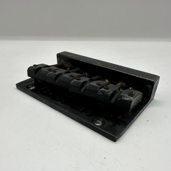 エレキベース用 ブラックブリッジ Guitar Parts -a148