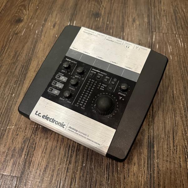 t.c.electronic Desktop Konnekt 6 Audio Interface オ...
