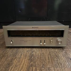 ONKYO R-100 FM/AMチューナーアンプ ONKYO（オンキヨー） Onkyo R-100 AM/FM チューナー アンプ オンキョー
