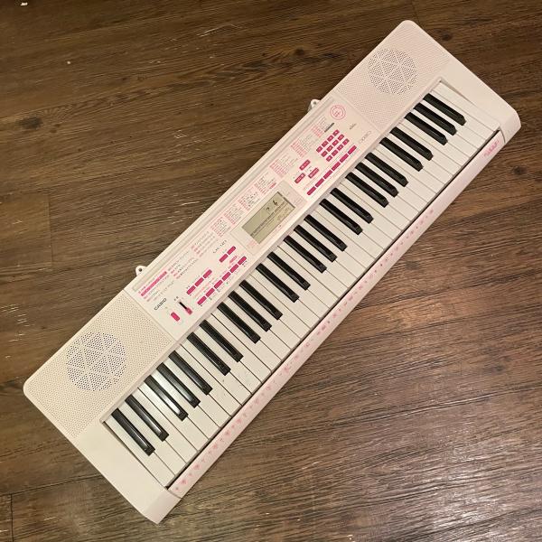 Casio LK-121 Keyboard 光ナビゲーション キーボード 電子ピアノ カシオ 61鍵...