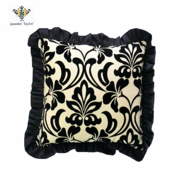 Jennifer Taylor　 クッション　Yorke