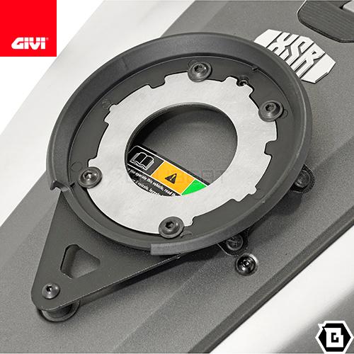 GIVI BF24 タンクロック アタッチメント（TANKLOCKタンクバッグ用フランジ）｜YAMA...