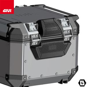 GIVI E370 39L 美品　バックレスト付き　トップケース GIVI E109 バックレスト E370用｜株式会社デイトナ
