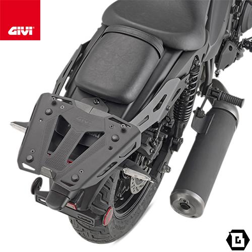 【在庫セール12/14まで】GIVI SR4134 キャリア スペシャルリアラック トップケース用（...