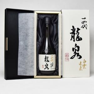 【送料無料】【年1回出荷2026年製/最新】十四代 龍泉 白雲去来 純米大吟醸 斗瓶囲い 七垂二十貫 720ml〔化粧箱付〕クール代込【冷3】【□】