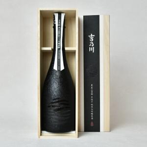 【製造2025年5月】吉乃川　みなも　農産山田錦　中汲み　純米大吟醸原酒　720ml　〔専用桐箱付〕【□】【送料無料】【常温便限定】