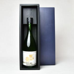 【年1回出荷2025年11月】〔ギフト箱L付〕朝日鷹　特撰【生酒】特別本醸造酒　720ml【□】クール代込【冷3】