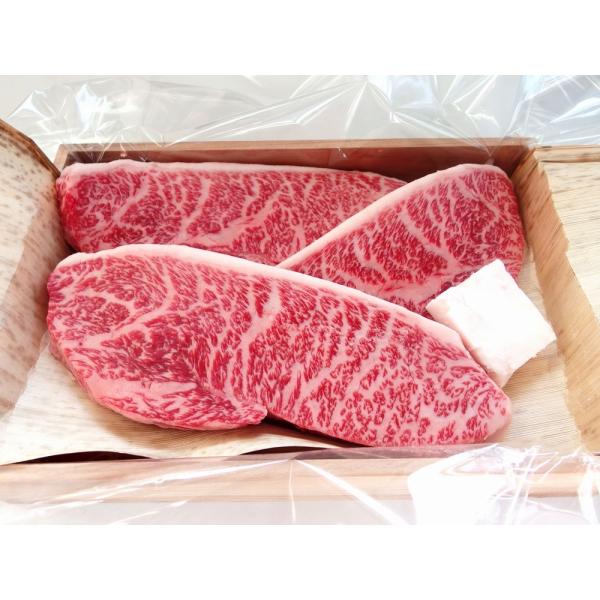 黒毛和牛 メス牛  イチボステーキ 4枚　木箱 詰め