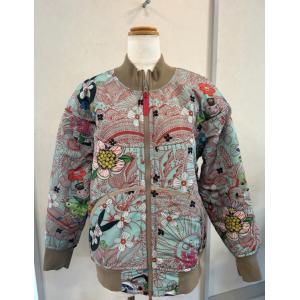 SALE　2025年　アルベロベロ　キルティングリバーシブルジャケット