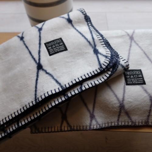 bastisRIKE | THE GRID - COTTON BABY BLANKET (navy ...