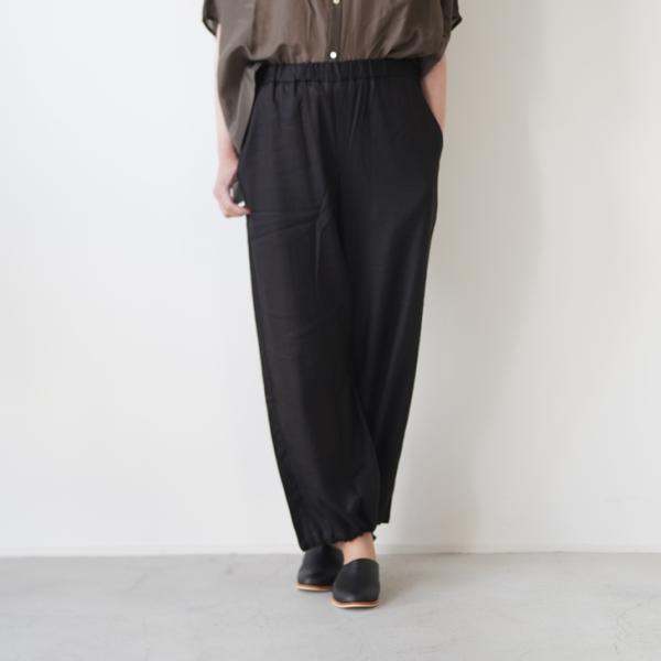 utilite (ユティリテ) | 裾ドローストリング パンツ (black) | ボトムス シンプ...