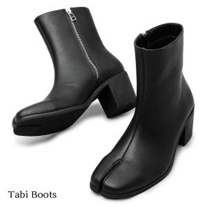 足袋ブーツ (Tabi Boots)