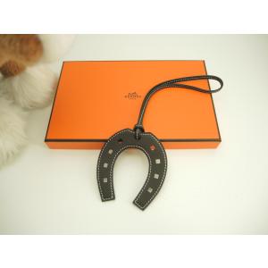 エルメス バッグチャーム HERMES サマルカンド ピンク/オレンジ エルメス バッグチャーム HERMES サマルカンド ピンク/オレンジ