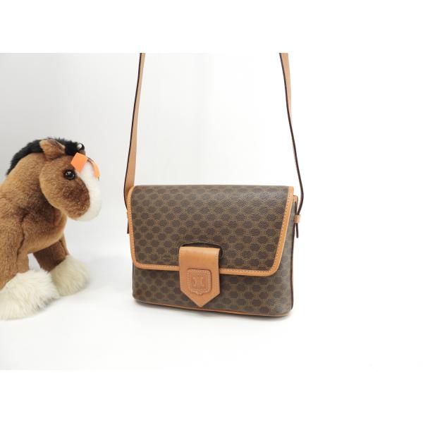 セリーヌ ポシェット トリオンフ マカダム茶 クロスボディバッグ ロゴエンブレム蓋@F/10