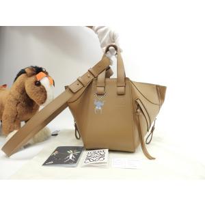 LOEWE（ロエベ） ジブリコラボ ハウルの動く城 巾着ポーチ ブルー