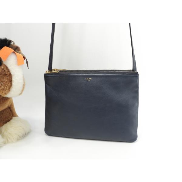 セリーヌ トリオラージ スムースレザー紺 ゴールド金具 ポシェットバッグ@W-LM-2149