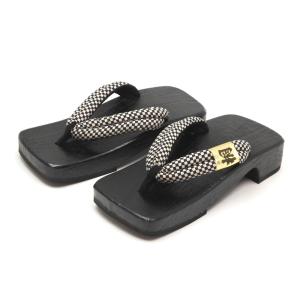 男性用　黒塗り ソフト 桐下駄（きりげた）　市松