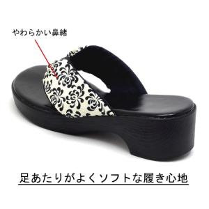 女性用 モノトーン 下駄風サンダル ローヒール...の詳細画像1