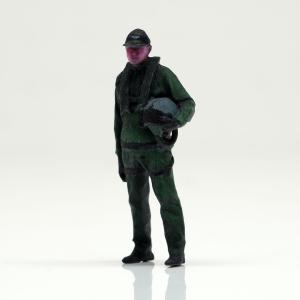 figreal 1/72 航空自衛隊員セット001a 4体 彩色済みフィギュア