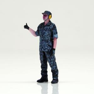 figreal 1/32 航空自衛隊員001f 1体 彩色済みフィギュア 航空整備員