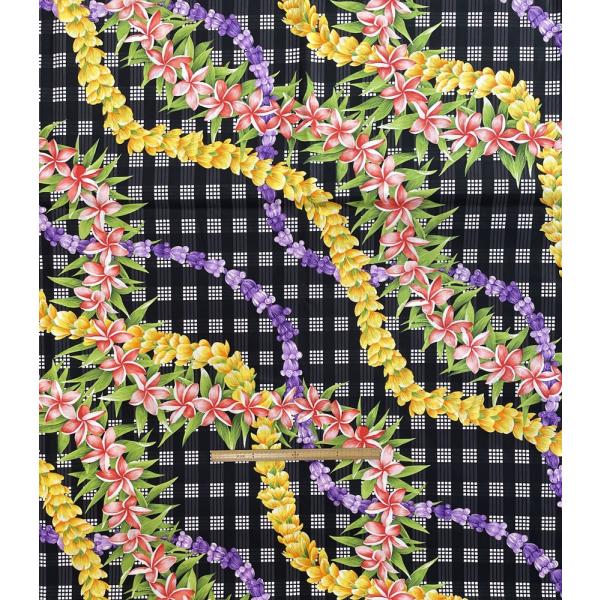 ハワイアンファブリック３９　ハワイ生地（レイ・ブラック・パラカ地）