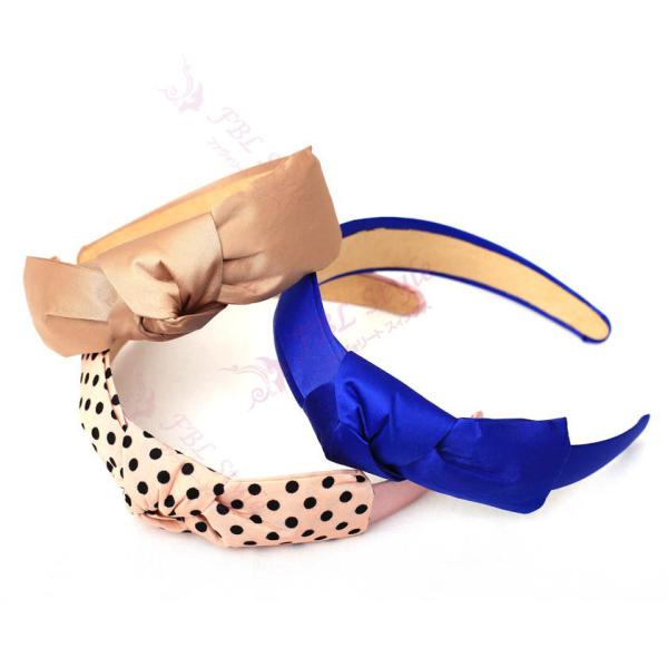 大きいなリボン付きのカチューシャ　ヘアアクセサリー ヘッドアクセ　バレッタ　ドット柄 シャンパン ク...