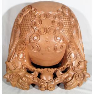 寺院用 本楠杢魚 龍彫 玉斉 口径1尺3寸 39cm : 京都の仏具屋さん 寺院用 本楠杢魚 龍彫 玉斉 口径1尺3寸 39cm : 京都の仏具屋さん