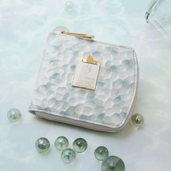【HerSchedule】チェレットbillfold（二つ折り）淡いブルーグレー色のダイヤモンドをイ...