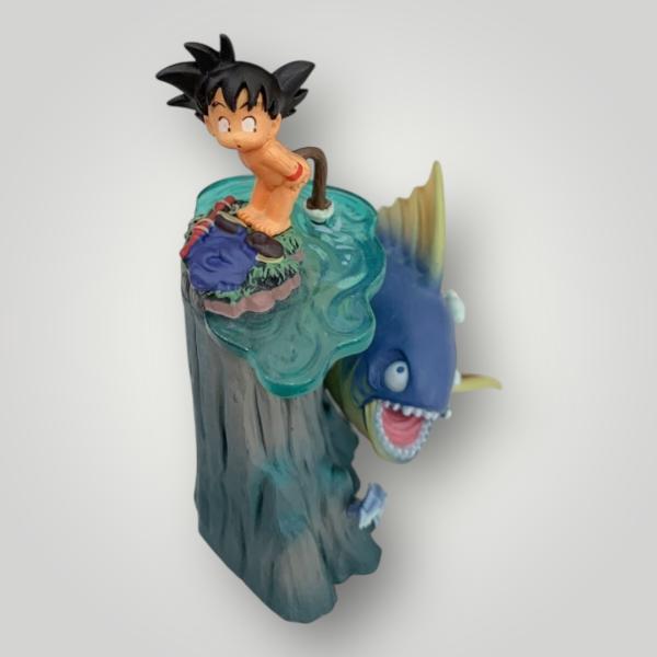 孫悟空＆怪魚 彩色版 「ドラゴンボールカプセル8〜マジュニアの脅威 ドラゴンボールアドベンチャー編〜...