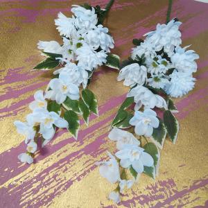 純白の祈り 格式高い清楚な仏花 造花 お墓参り...の詳細画像3