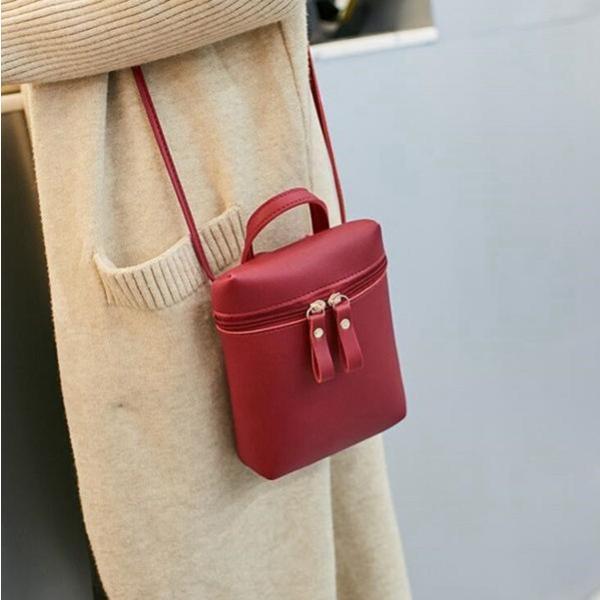 ショルダーポーチ レディース ミニバッグ スマホケース スマートフォンポーチ ポシェット 斜め掛けバ...