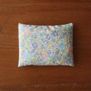 玄米カイロ 国産 無農薬 カイロ エコ 小花柄