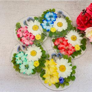 お花の色を選べる！ 【フラワーアクリル キーホルダー デザイン：B
