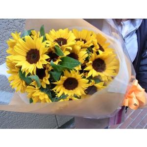 ひまわり3０本の花束母の日ギフト母の日誕生日お祝い事やサプライズのプレゼントお供えの花などにも高品質なヒマワリをお届けします。