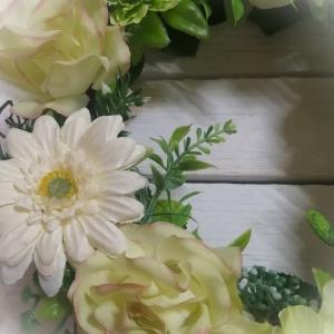◆直径24cmグリーンのお花のリース◆アーティ...の詳細画像4
