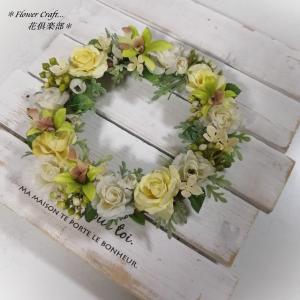 ◆ミニバラのリース直径18cm◆アーティフィシャルフラワー リース 壁掛け 造花 花倶楽部 プレゼント