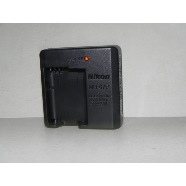 Nikon バッテリーチャージャーMH-67p(純正品)