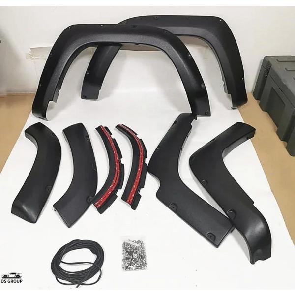 【並行輸入品】 フェンダーs 4x4 トヨタ 4 ランナー フェンダー Flares カスタム パー...